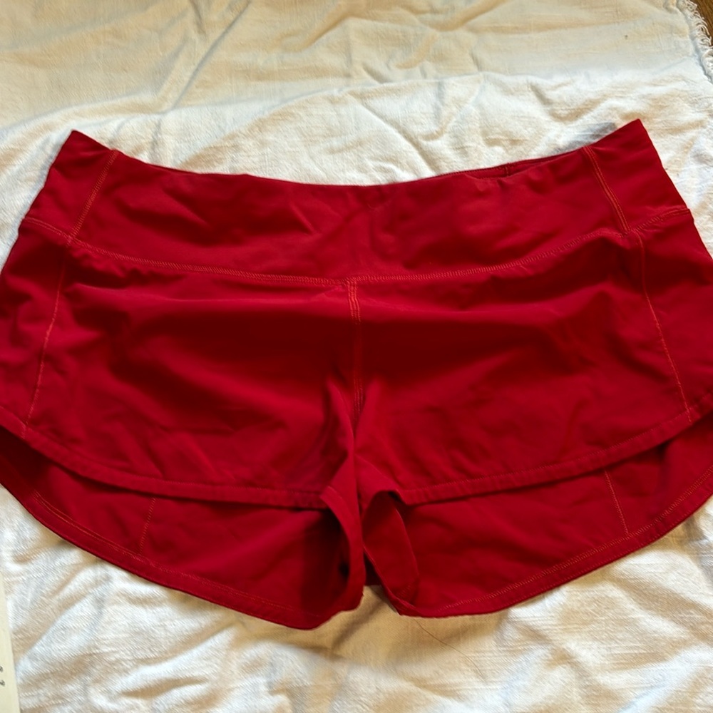 LULULEMON SPEED UP LR SHORT 2.5” NOT LINED